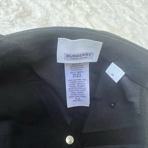Burberry Baseball Hat Medium - Picture 5 of 8
